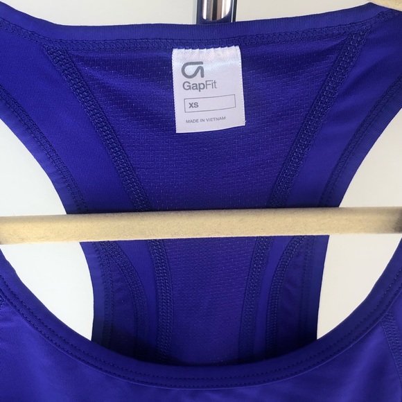 Gap Fit Tank - Picture 4 of 6